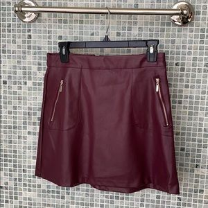 Mini skirt maroon